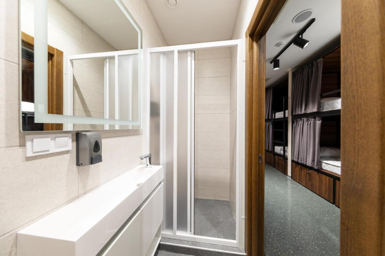 Misto Capsule Hotel 키예프 외부 사진