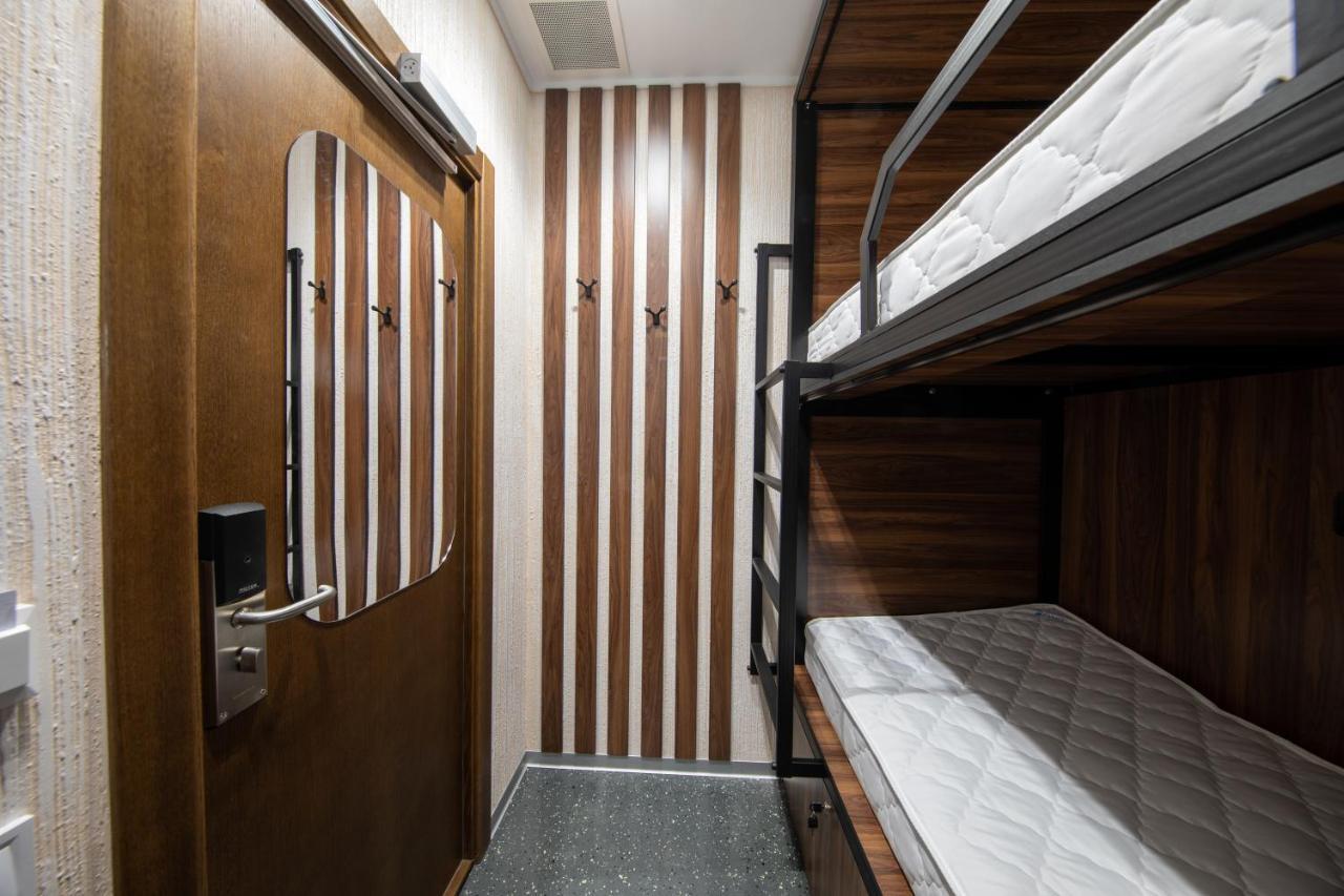 Misto Capsule Hotel 키예프 외부 사진