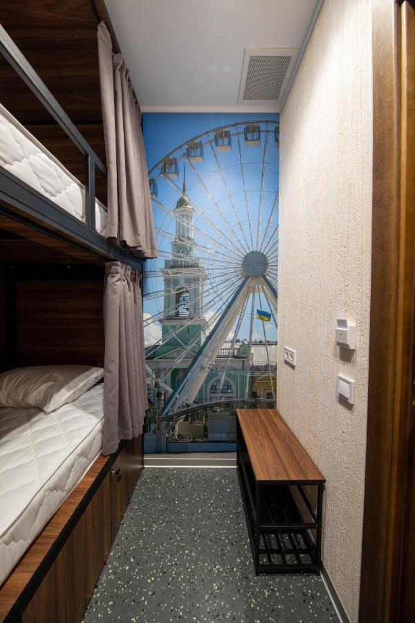 Misto Capsule Hotel 키예프 외부 사진