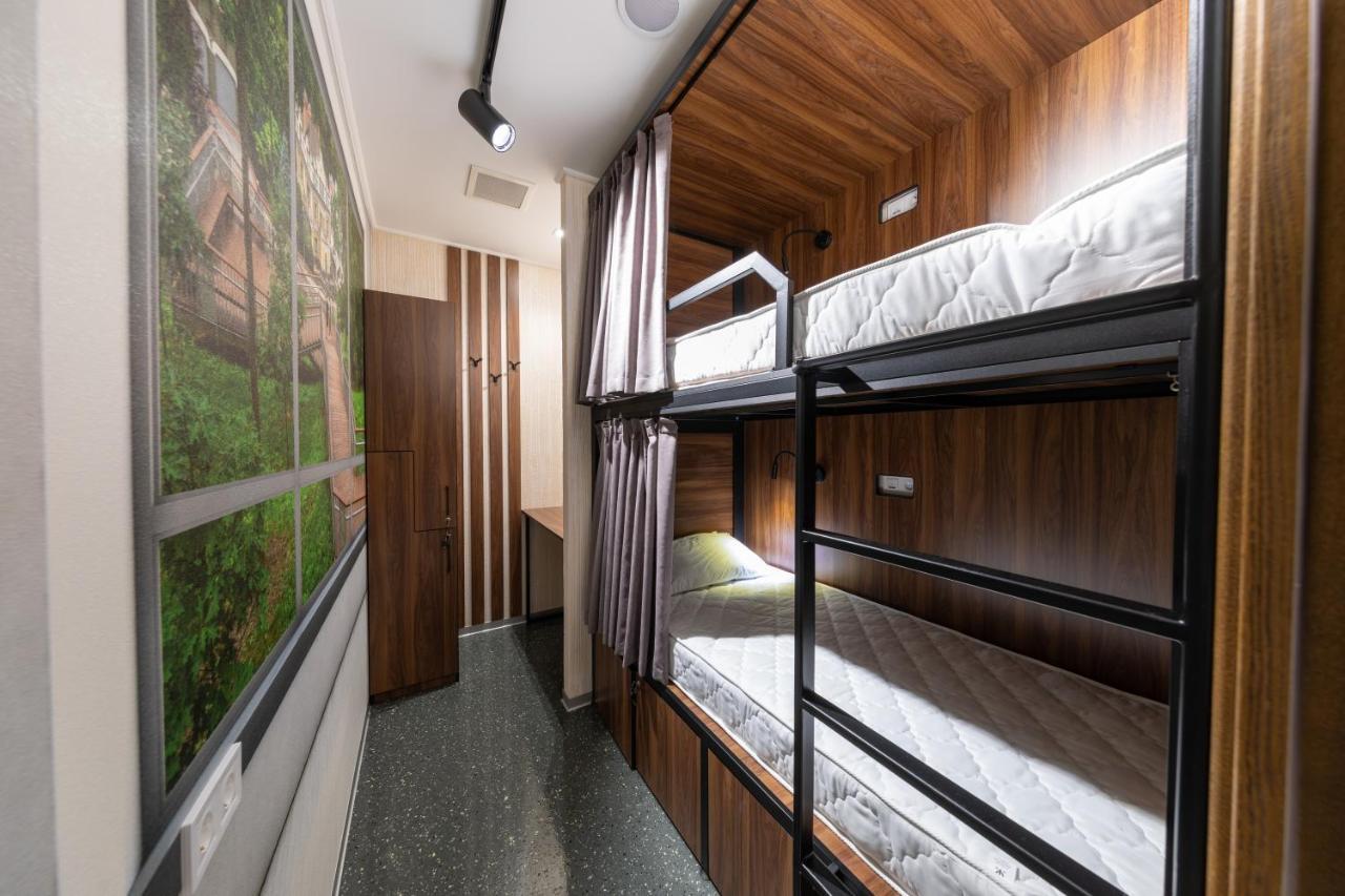 Misto Capsule Hotel 키예프 외부 사진